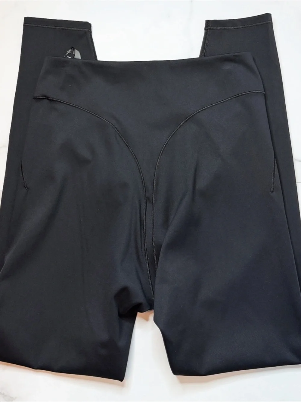 NWT NikeSkims Matte V-Panel 26” Leggings - Picture 5 of 6
